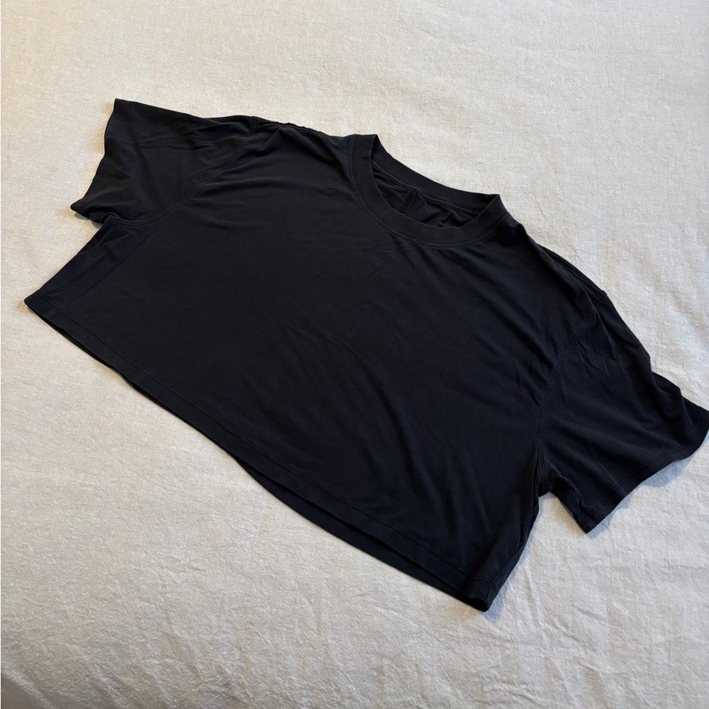 LULULEMON Cates Cropped Tee